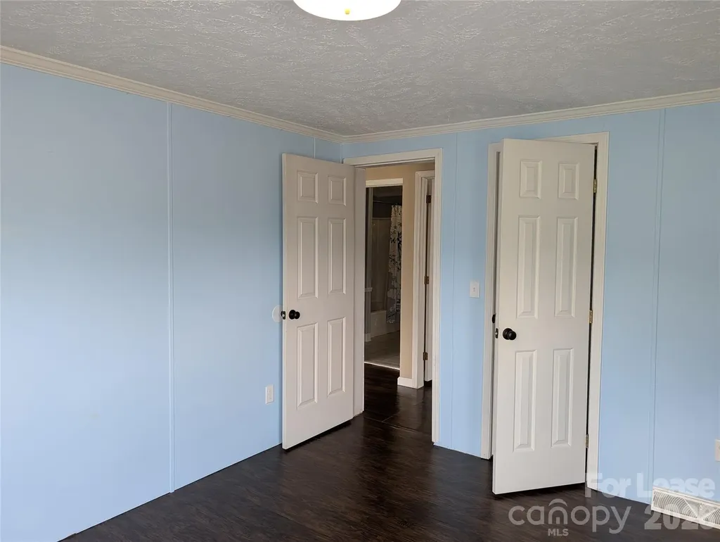 824 Perry Road Troutman NC 28166