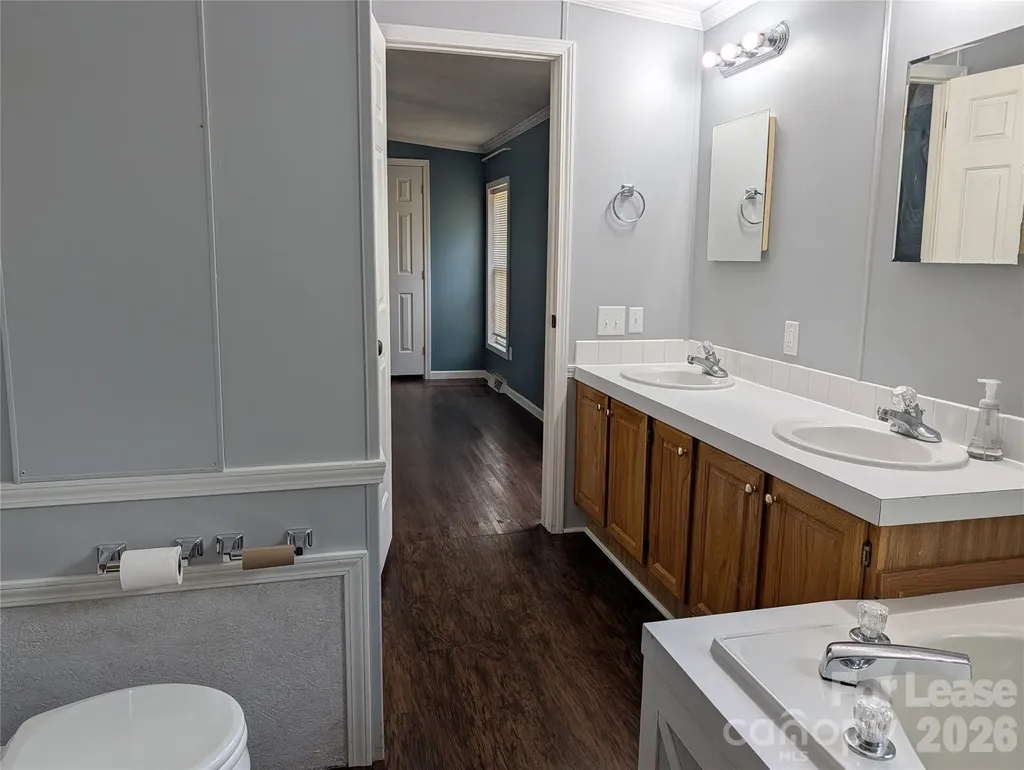 824 Perry Road Troutman NC 28166