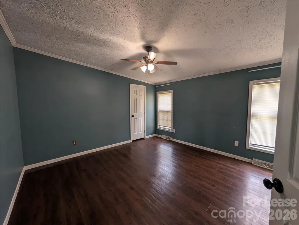 824 Perry Road Troutman NC 28166