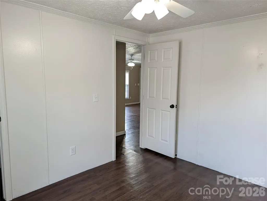 824 Perry Road Troutman NC 28166