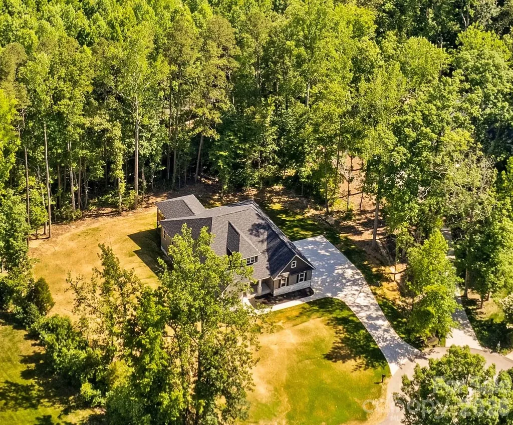 1065 Shawnee Trail China Grove NC 28023