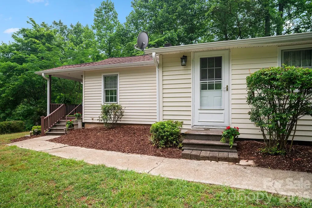 825 Gallimore Road Flat Rock NC 28731