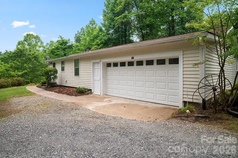 825 Gallimore Road Flat Rock NC 28731