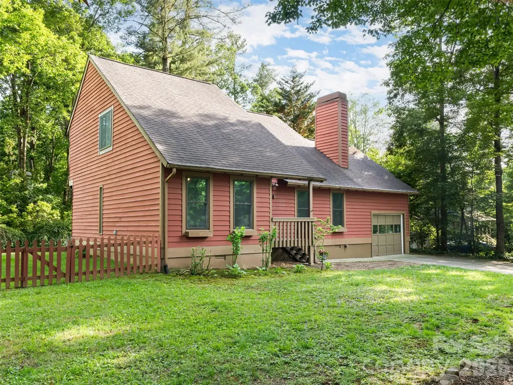 1 Oak Leaf Drive Fletcher NC 28732