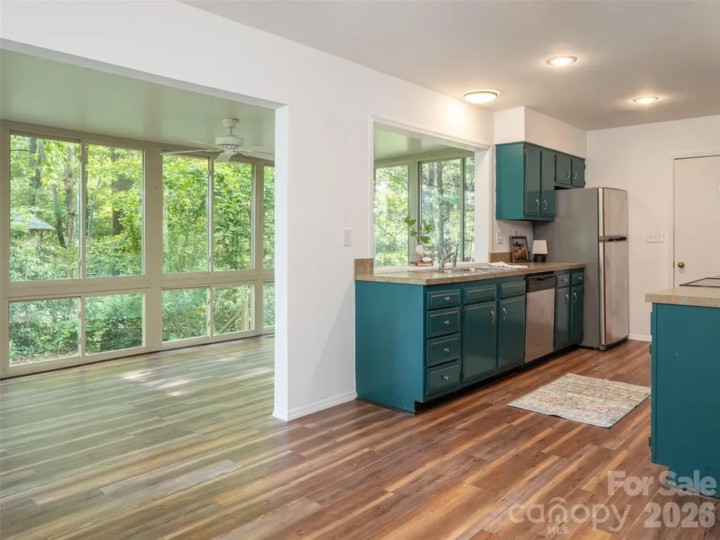 1 Oak Leaf Drive Fletcher NC 28732