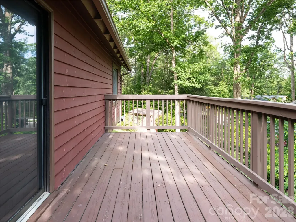 1 Oak Leaf Drive Fletcher NC 28732