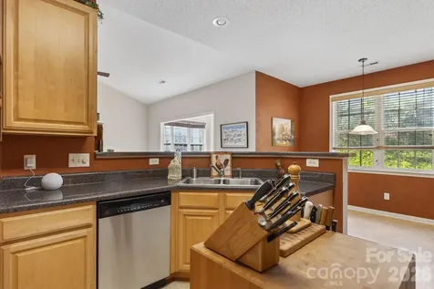 268 Farm Valley Road Fletcher NC 28732