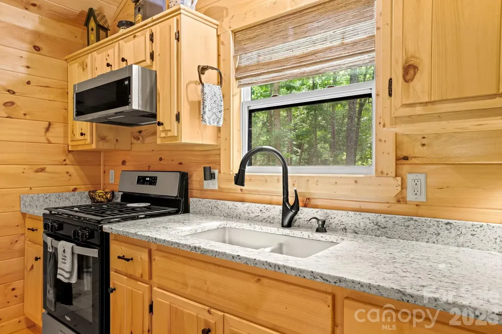 207 Bentley Cove Murphy NC 28906