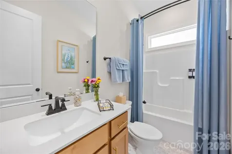 1368 Cedardale Lane Denver NC 28037
