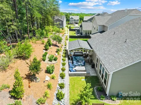 1368 Cedardale Lane Denver NC 28037