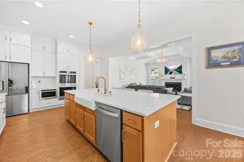 1368 Cedardale Lane Denver NC 28037