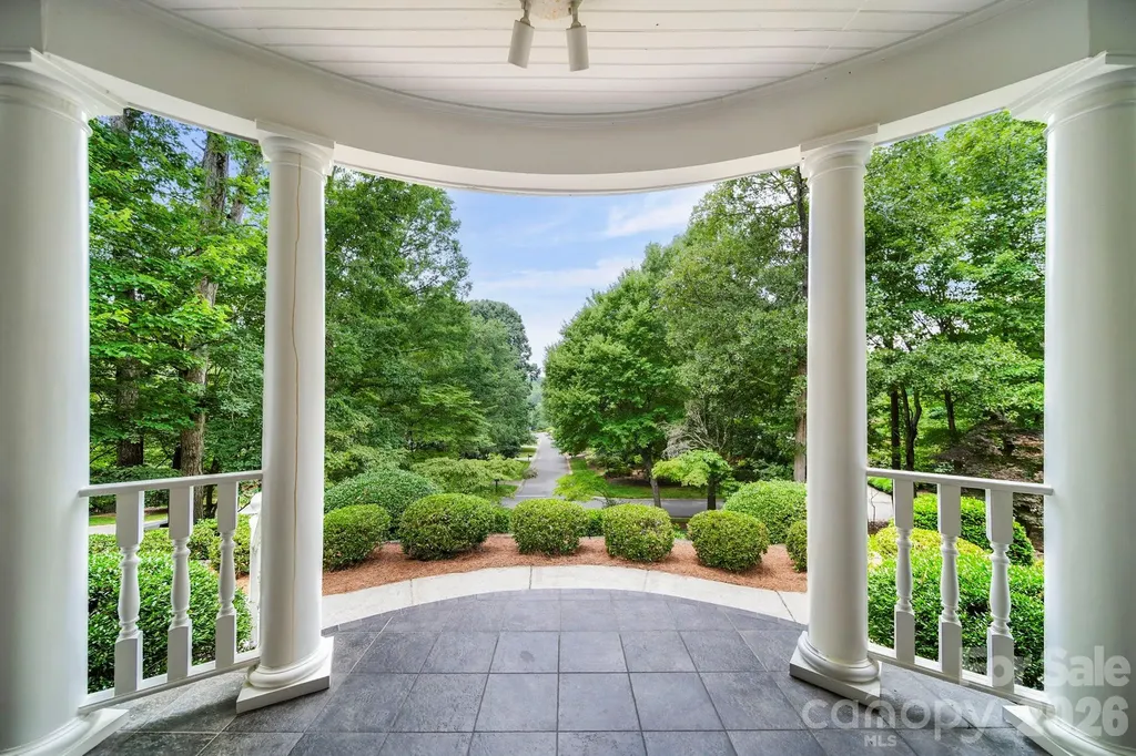 512 Stuart Ridge Cramerton NC 28032