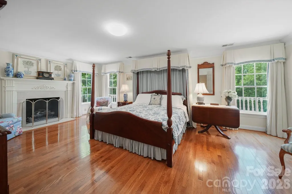 512 Stuart Ridge Cramerton NC 28032