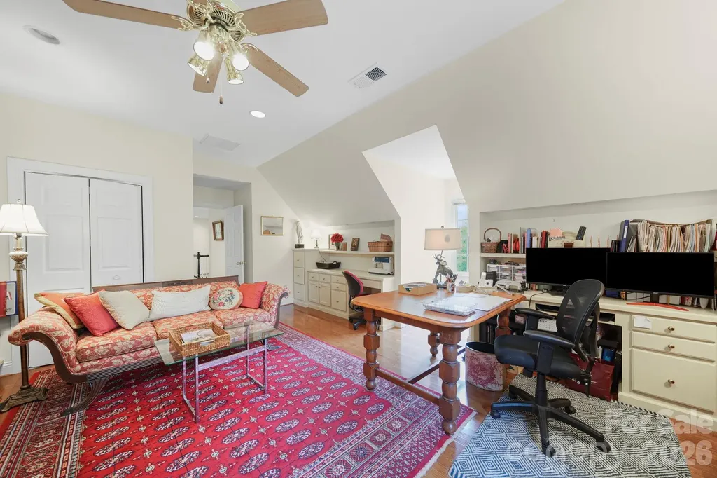 512 Stuart Ridge Cramerton NC 28032