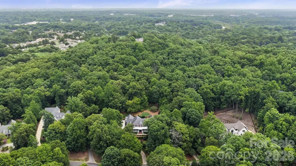 512 Stuart Ridge Cramerton NC 28032