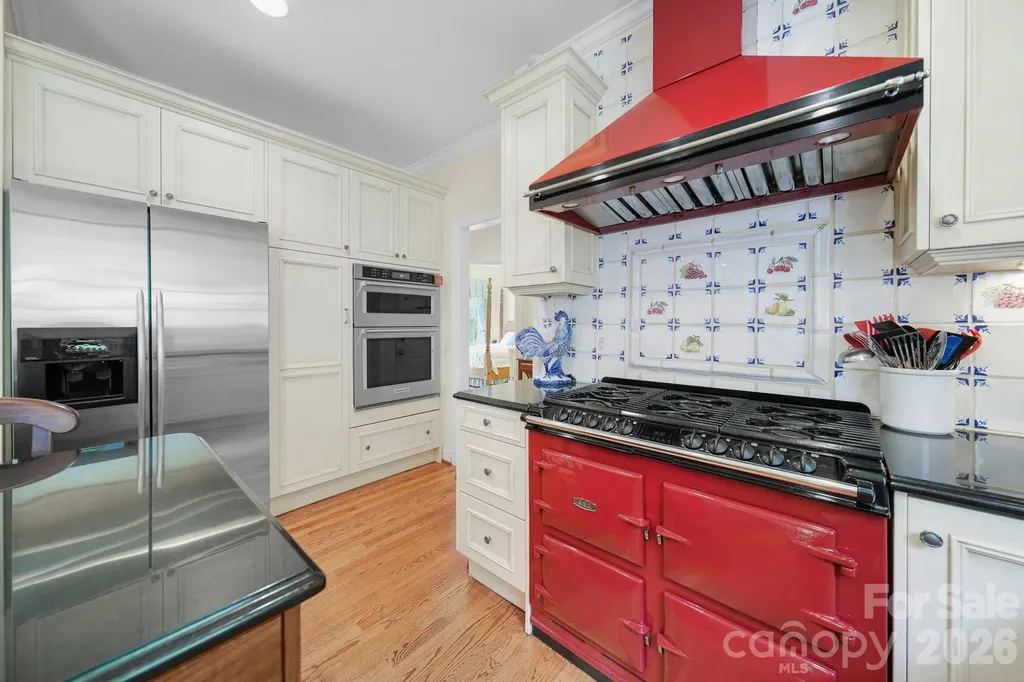 512 Stuart Ridge Cramerton NC 28032