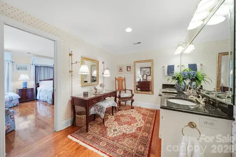 512 Stuart Ridge Cramerton NC 28032