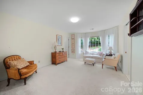 512 Stuart Ridge Cramerton NC 28032