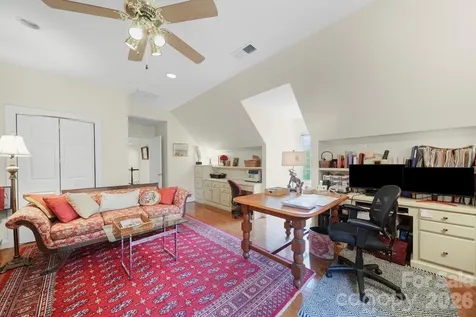 512 Stuart Ridge Cramerton NC 28032