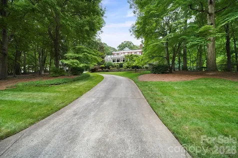 512 Stuart Ridge Cramerton NC 28032