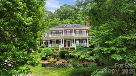 512 Stuart Ridge Cramerton NC 28032