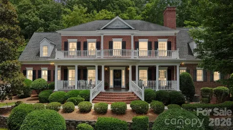512 Stuart Ridge Cramerton NC 28032