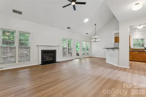 11627 Knightsdale Drive Charlotte NC 28277