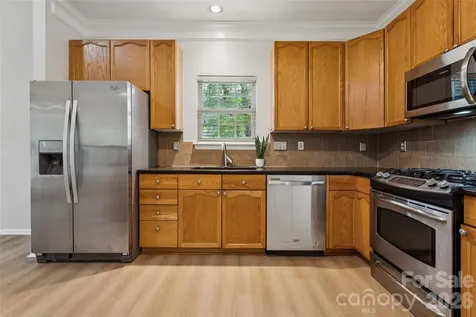 11627 Knightsdale Drive Charlotte NC 28277
