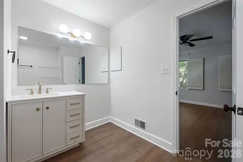 7226 Quail Meadow Lane Charlotte NC 28210