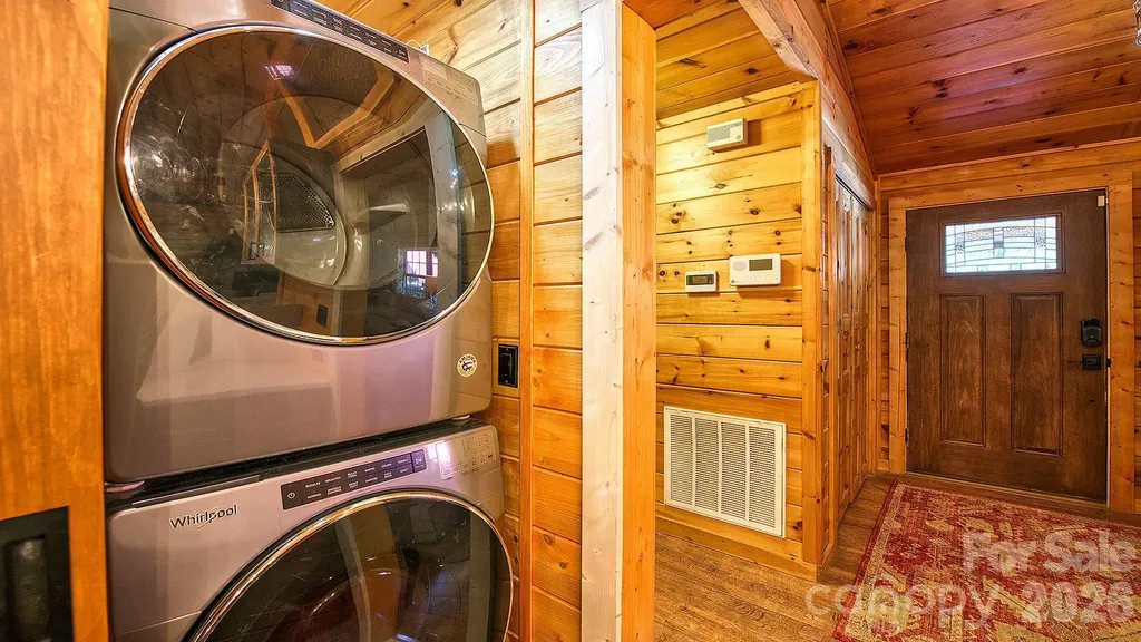 41 Nanny Patch Cove Maggie Valley NC 28751