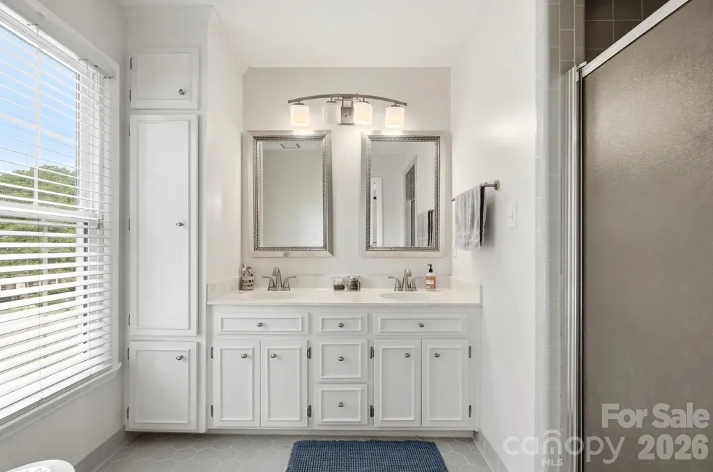 10129 Hanover Glen Road Charlotte NC 28210