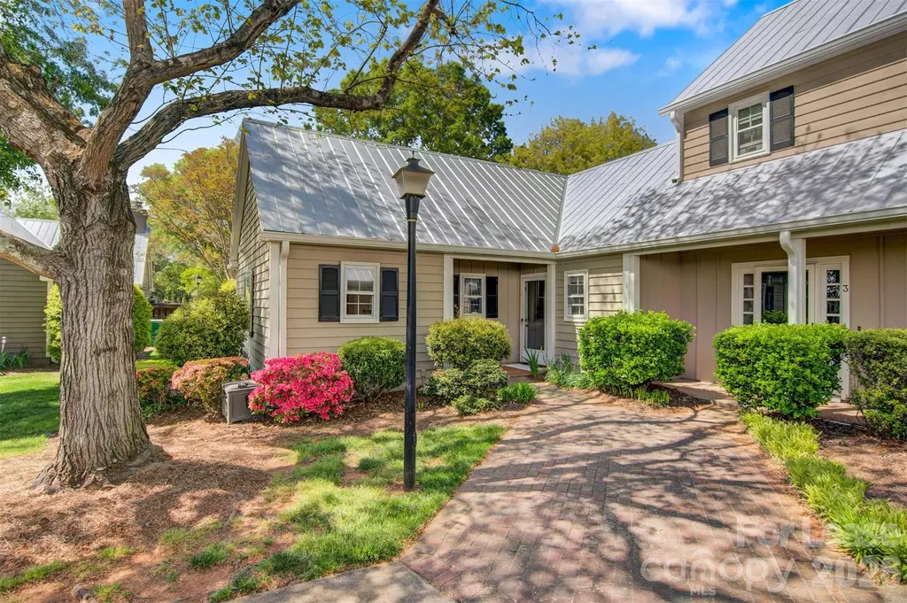 3700 Selwyn Farms Lane Charlotte NC 28209
