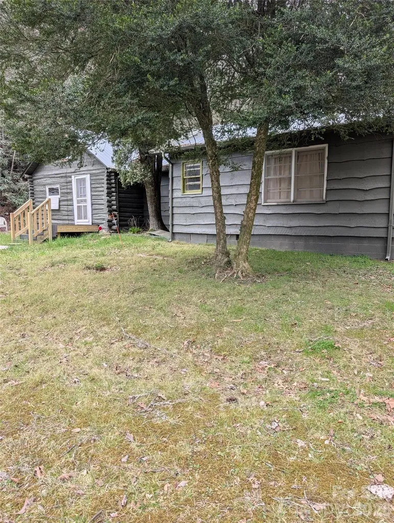 6712 Globe Road Lenoir NC 28645
