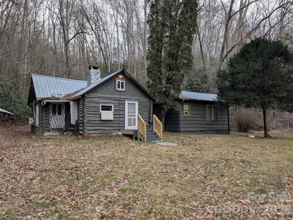 6712 Globe Road Lenoir NC 28645