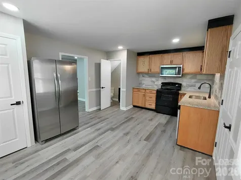 7714 Albemarle Road Charlotte NC 28227