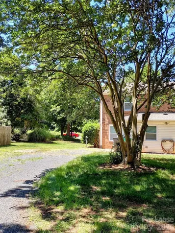 7714 Albemarle Road Charlotte NC 28227