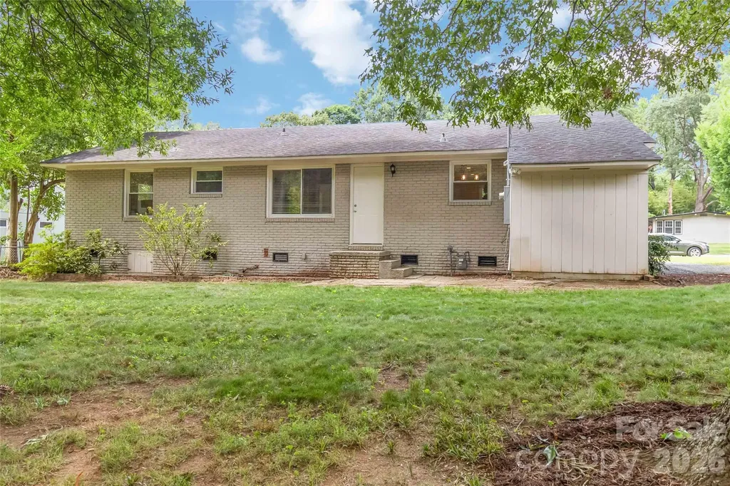 3526 Stonehaven Drive Charlotte NC 28215