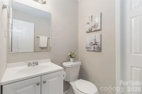 3526 Stonehaven Drive Charlotte NC 28215
