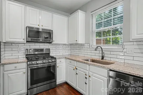 1926 Dunhill Drive Charlotte NC 28205