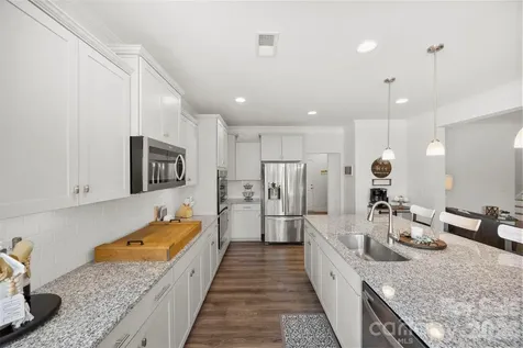 2128 Lapalma Trace Lake Wylie SC 29710