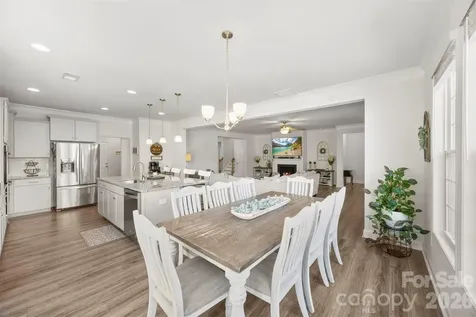 2128 Lapalma Trace Lake Wylie SC 29710