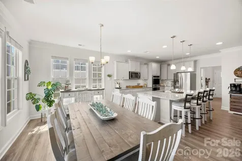 2128 Lapalma Trace Lake Wylie SC 29710