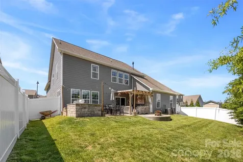 2128 Lapalma Trace Lake Wylie SC 29710