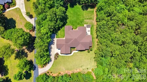 2006 Eagle Point Estate Lancaster SC 29720