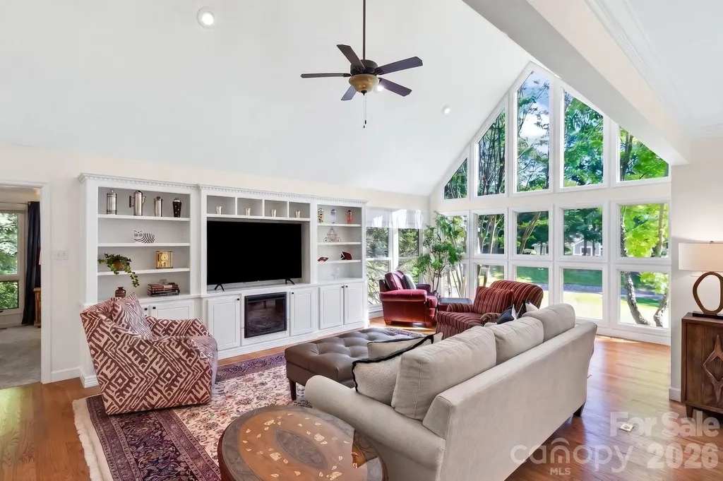 168 Overlook Drive Flat Rock NC 28731