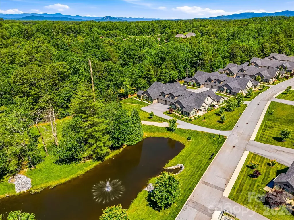 426 Summerfield Place Flat Rock NC 28731