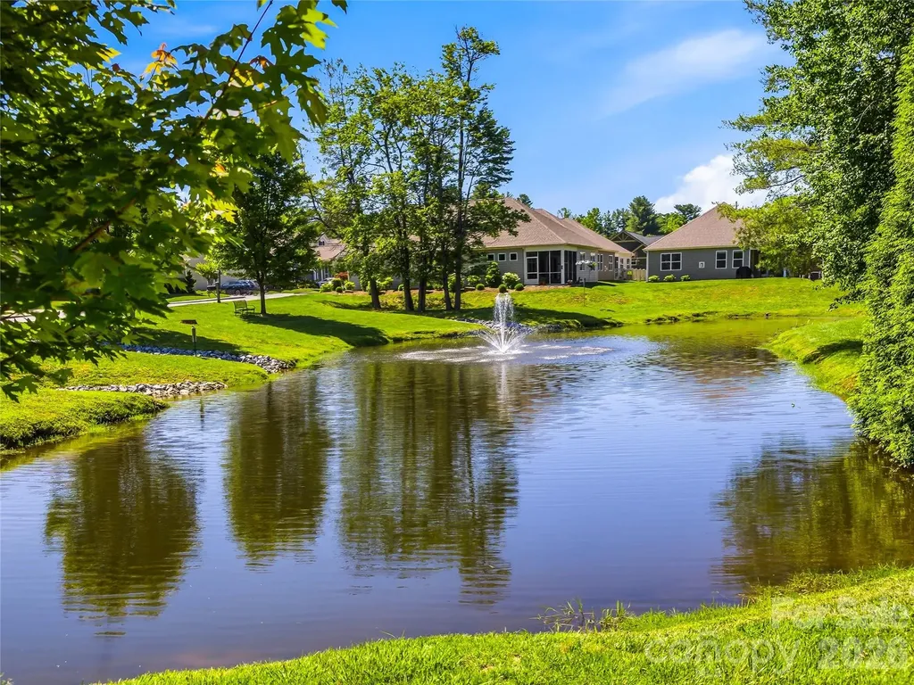 426 Summerfield Place Flat Rock NC 28731