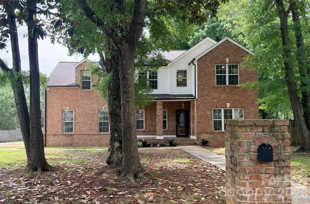 5846 Hanna Court Charlotte NC 28212