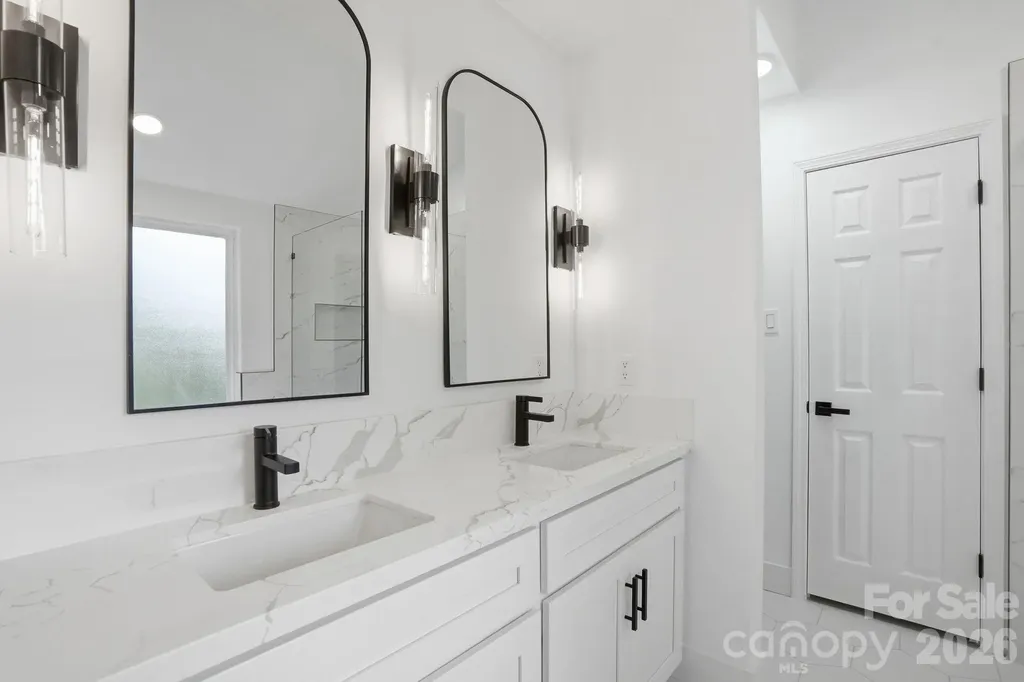 5846 Hanna Court Charlotte NC 28212