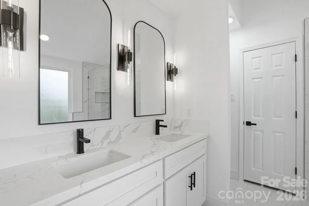 5846 Hanna Court Charlotte NC 28212